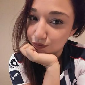 Meet your Posher, Perla